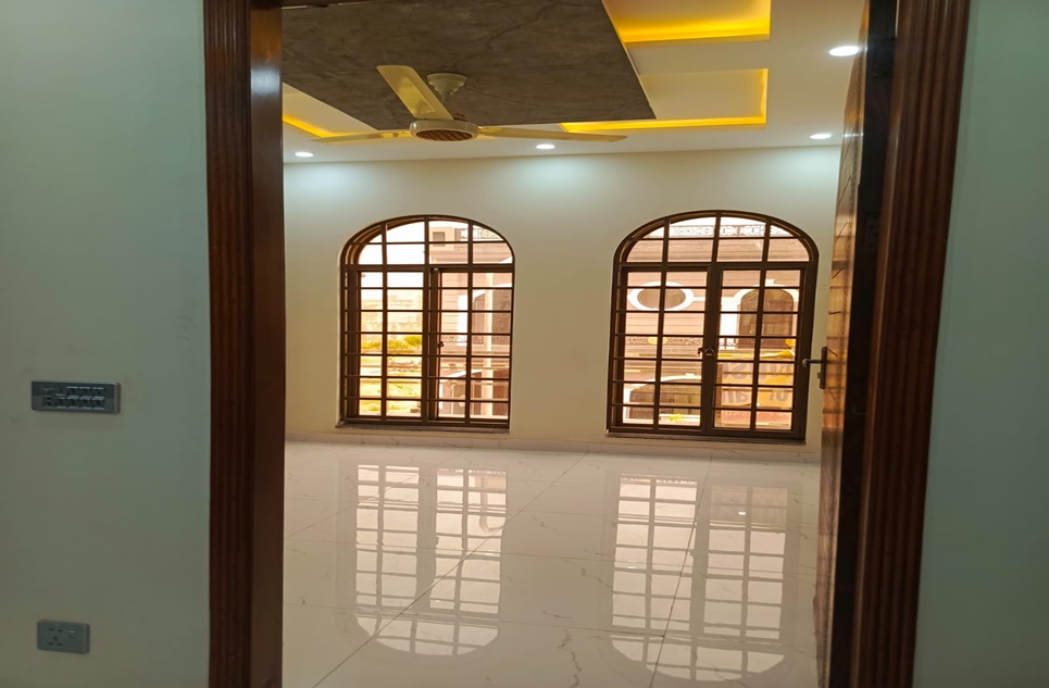 3 marla house for sale in Al-Kabir Town Lahore
