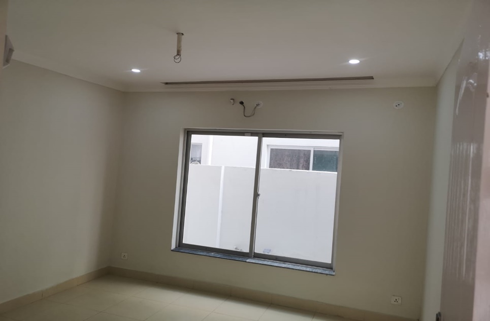  2 Beds Villa House For Sale in Bahria Orchard Lahore