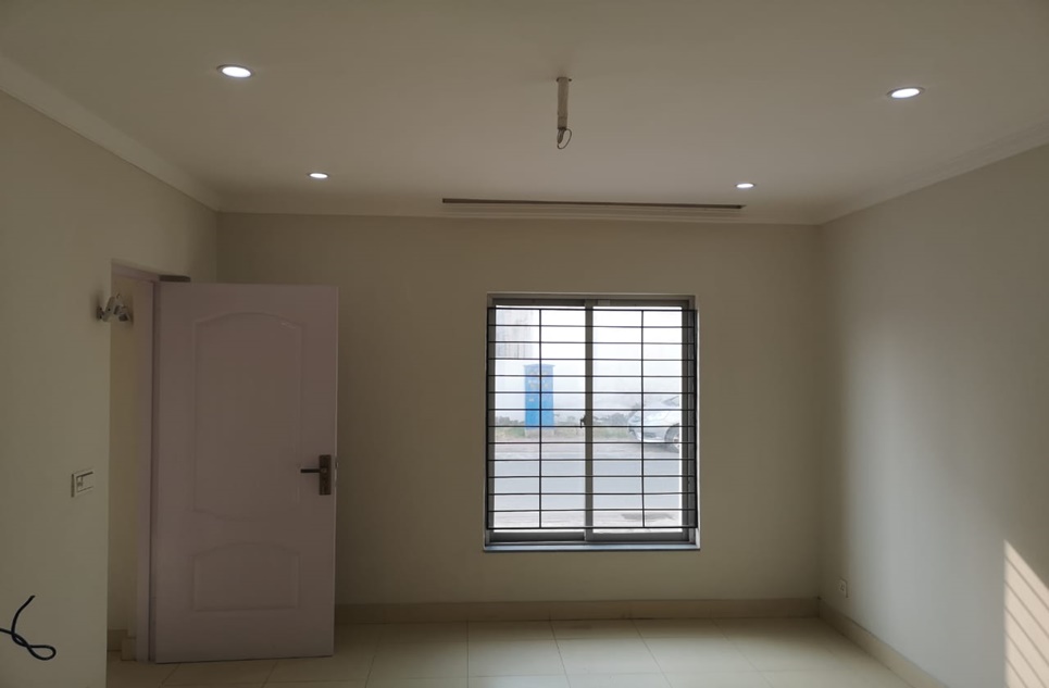  2 Beds Villa House For Sale in Bahria Orchard Lahore