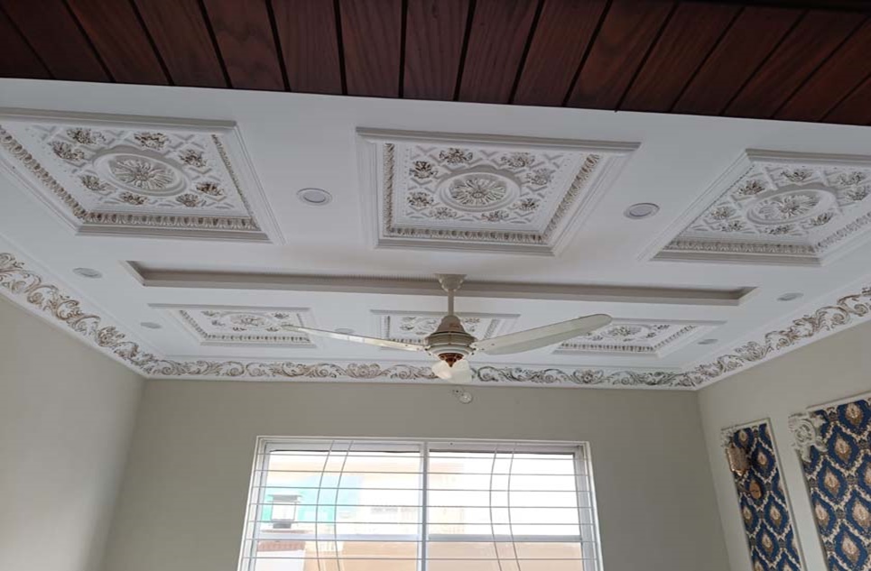 5 marla house for sale in Central Park Housing Scheme Lahore