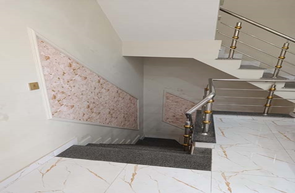 5 marla house for sale in Central Park Housing Scheme Lahore