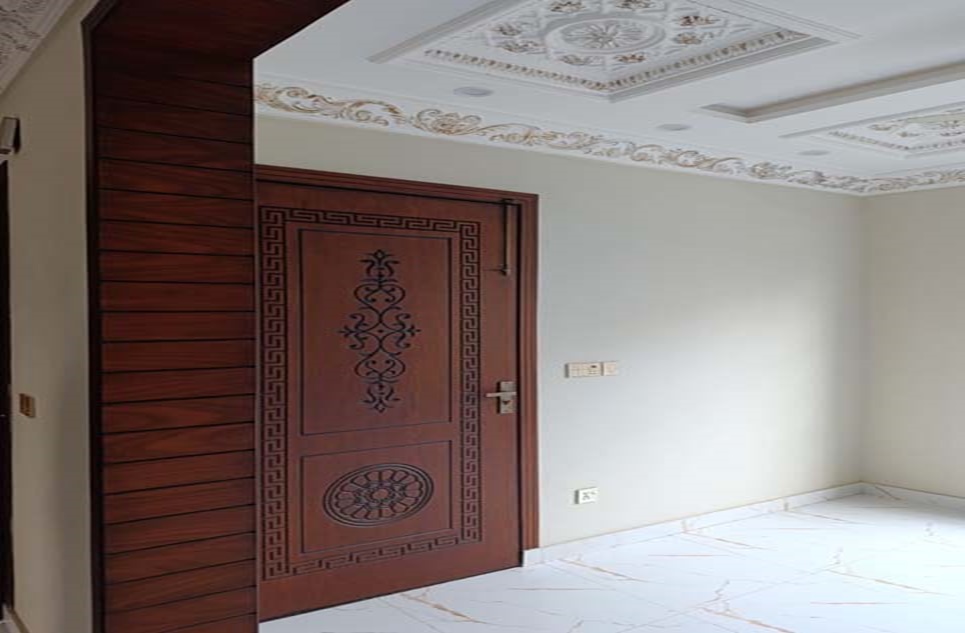 5 marla house for sale in Central Park Housing Scheme Lahore