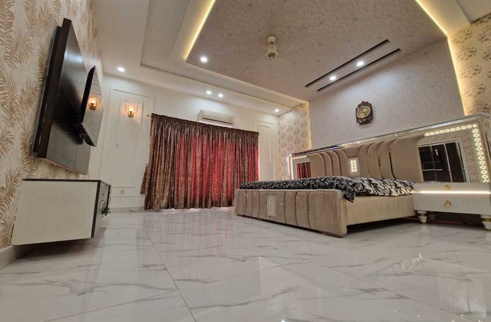 1 Kanal Brand New Furnished House for Sale in Nishtar Block Bahria Town Lahore