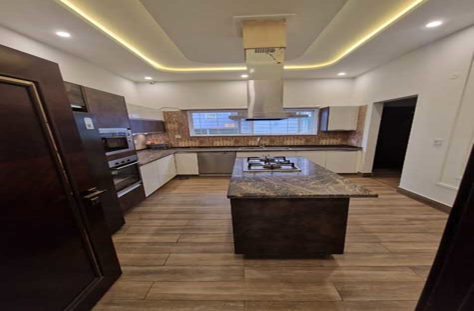 1 Kanal Brand New Furnished House for Sale in Nishtar Block Bahria Town Lahore