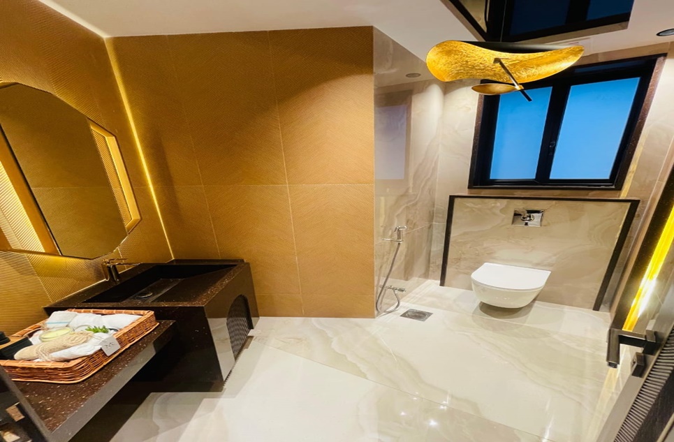 1 Kanal House (Fully Furnished) for Sale in Block K, Phase 6, DHA, Lahore