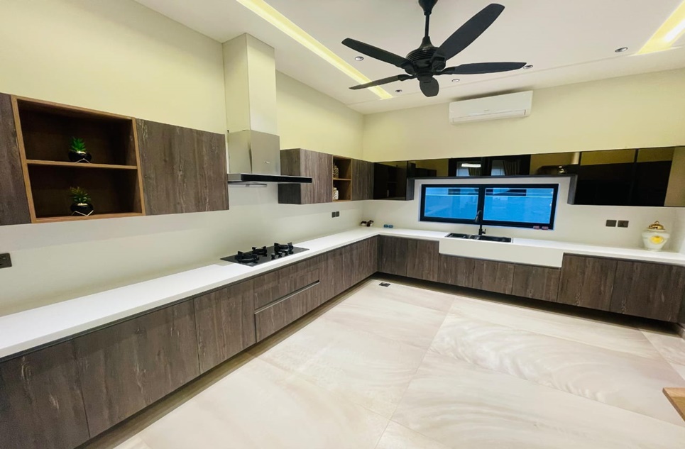 1 Kanal House (Fully Furnished) for Sale in Block K, Phase 6, DHA, Lahore