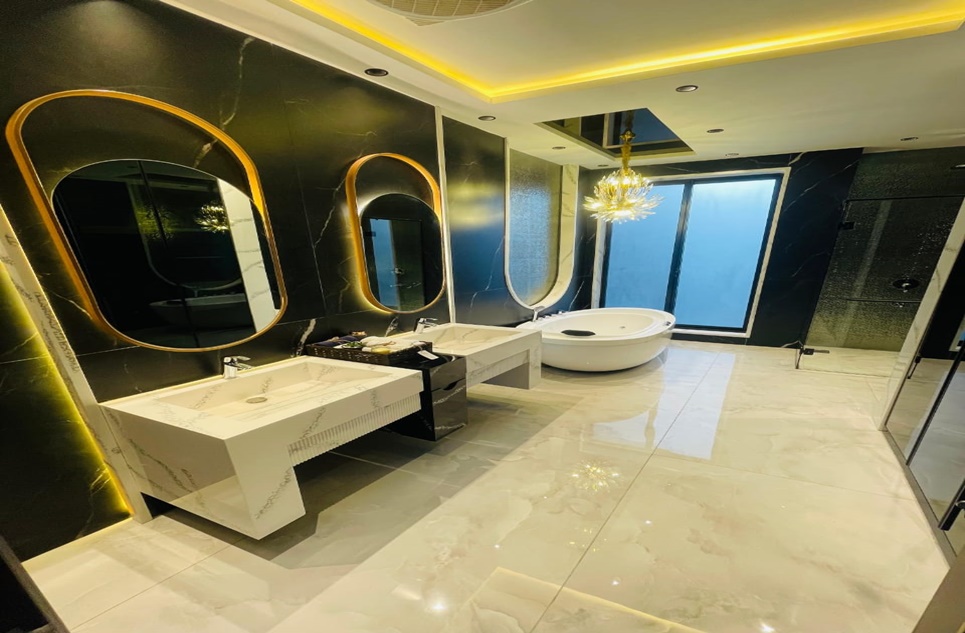 1 Kanal House (Fully Furnished) for Sale in Block K, Phase 6, DHA, Lahore