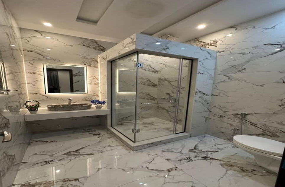 1 kanal house for rent in Phase 5 DHA Lahore
