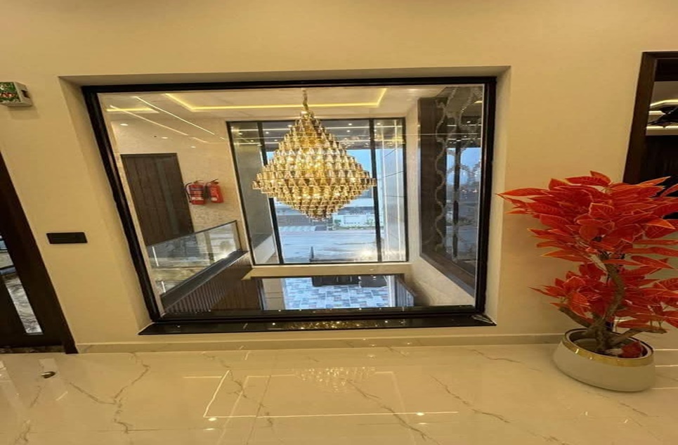 1 kanal house for rent in Phase 5 DHA Lahore