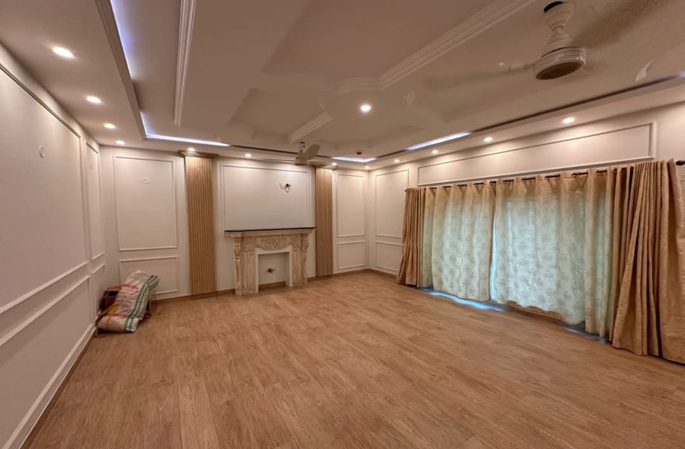 1 kanal house for rent in Phase 2 DHA Lahore