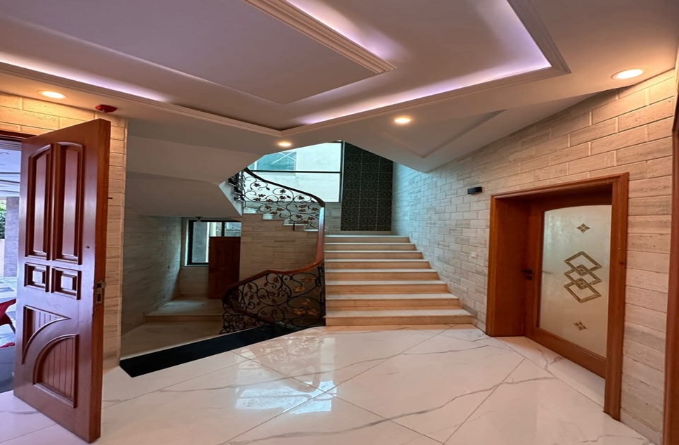 1 kanal house for rent in Phase 2 DHA Lahore