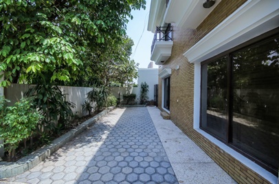 1 Kanal House for Sale in Phase 2, DHA Lahore
