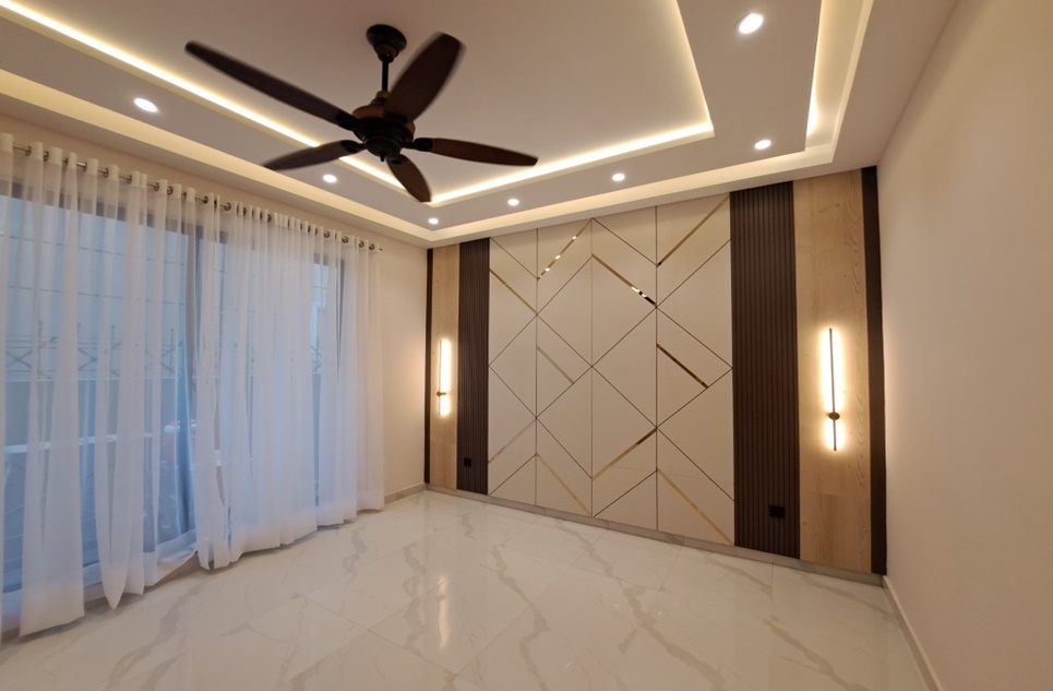 10 Marla House (House No 20) for Sale in Sector EE, Phase 4, DHA, Lahore
