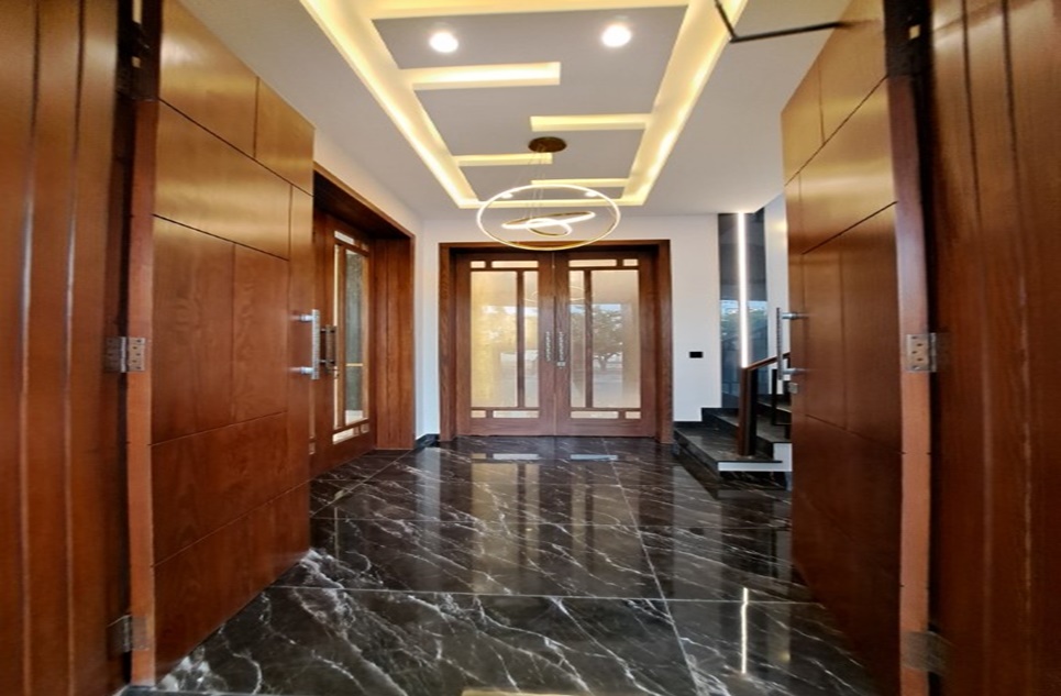 10 Marla House (House No 20) for Sale in Sector EE, Phase 4, DHA, Lahore