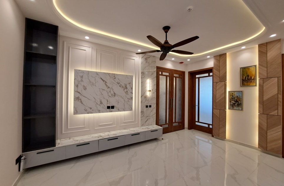 10 Marla House (House No 20) for Sale in Sector EE, Phase 4, DHA, Lahore