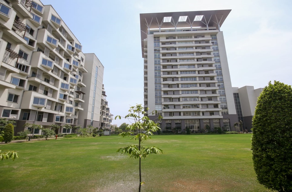 1 Bed Apartment for Sale in Penta Square, Phase 5, DHA, Lahore