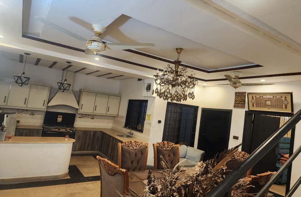 7.50 marla house for sale in Phase 2 Johar Town Lahore