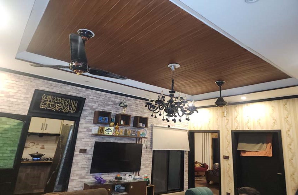 7.50 marla house for sale in Phase 2 Johar Town Lahore