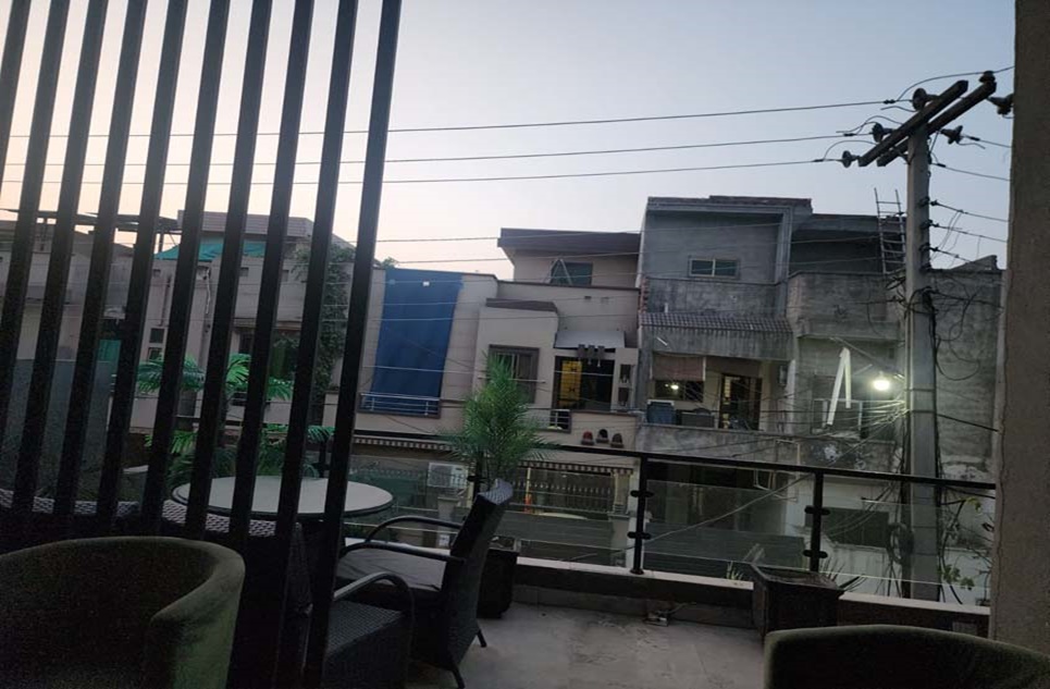 7.50 marla house for sale in Phase 2 Johar Town Lahore