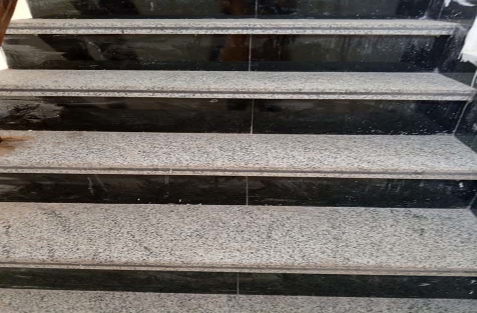 5 marla house for sale in Phase 2 Johar Town Lahore