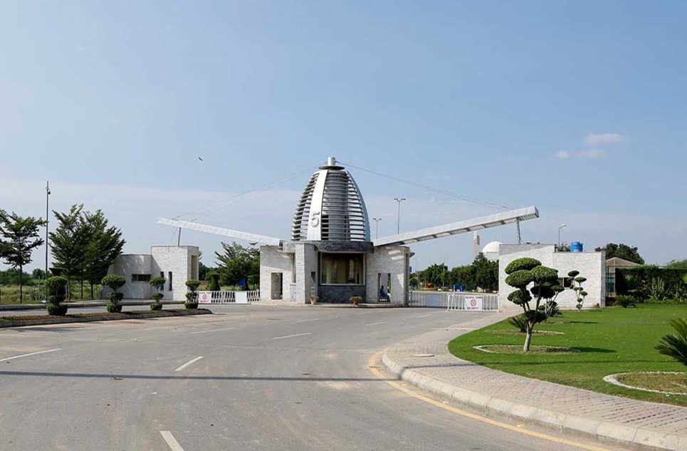 8 Marla Plot (Plot No 201) for Sale in D Block Bahria Orchard Lahore	