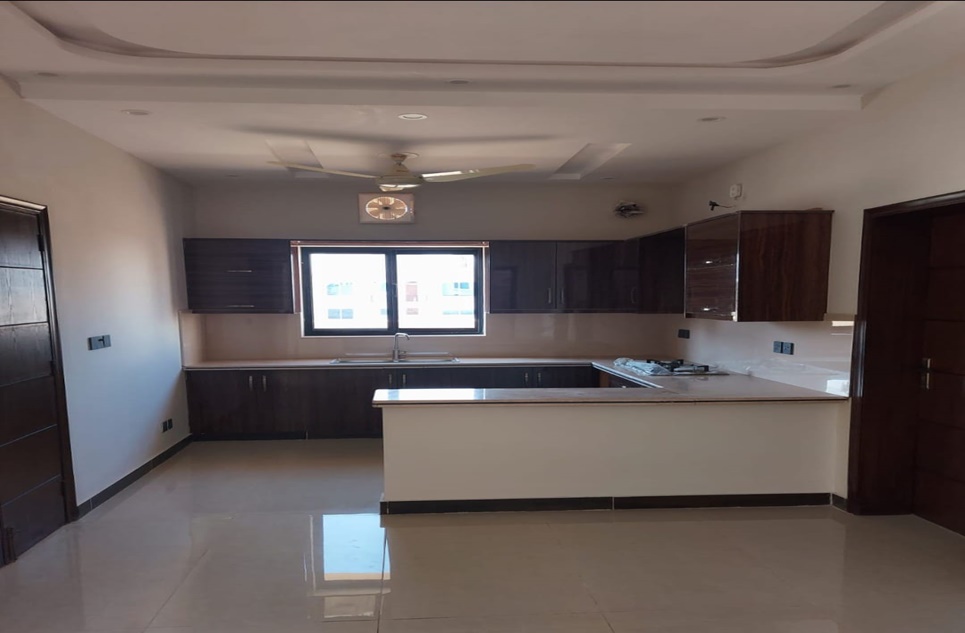 10 marla house for sale in Phase 5 DHA Islamabad