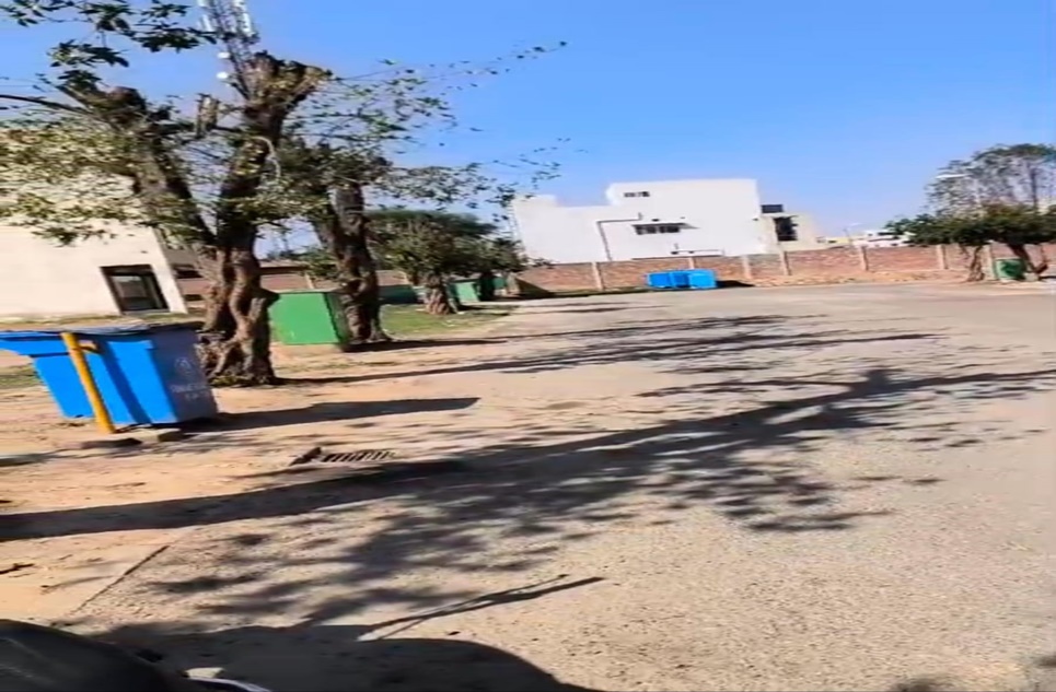 2 Marla Commercial Plot for Sale in Block AA, Sector D, Bahria Town, Lahore