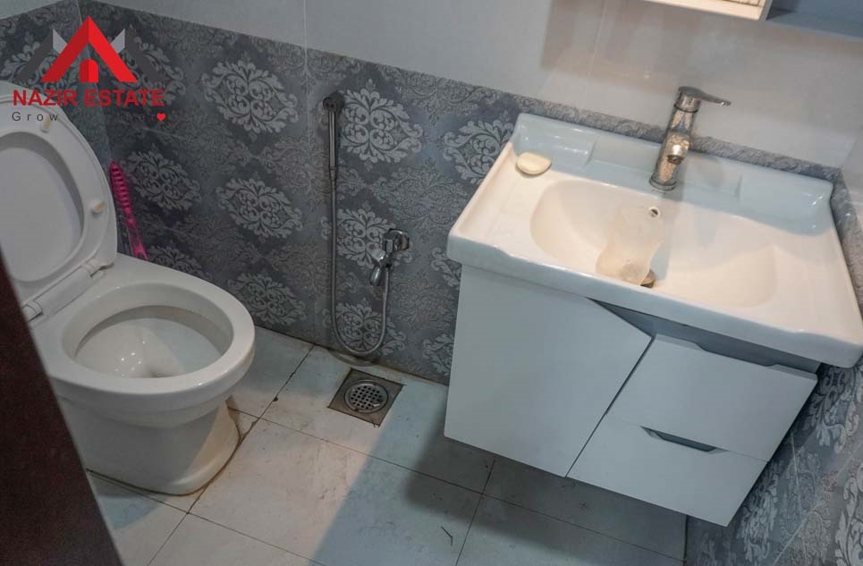 13 marla house for sale in Bahria Orchard Lahore