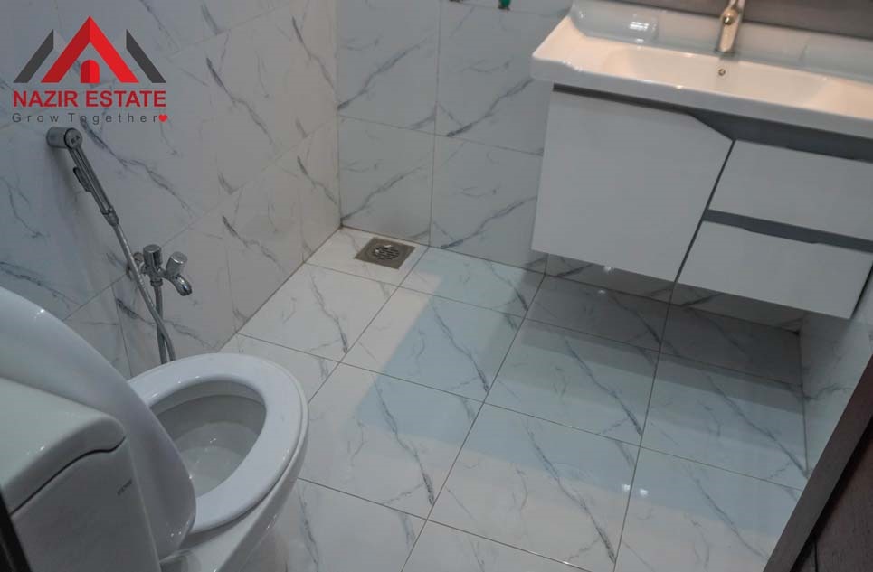 13 marla house for sale in Bahria Orchard Lahore